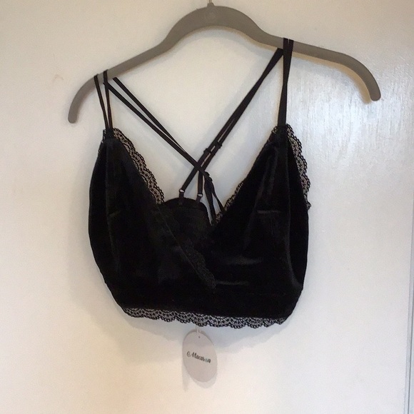 Tops - Gorgeous velvet and lace bra top
